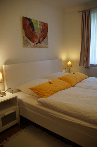 Ferienwohnung Peerstall Bett