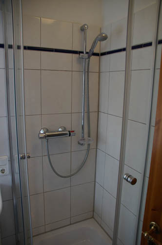 Doppelzimmer Zwei Duschbad