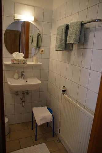 Einzelzimmer Zwei Badezimmer